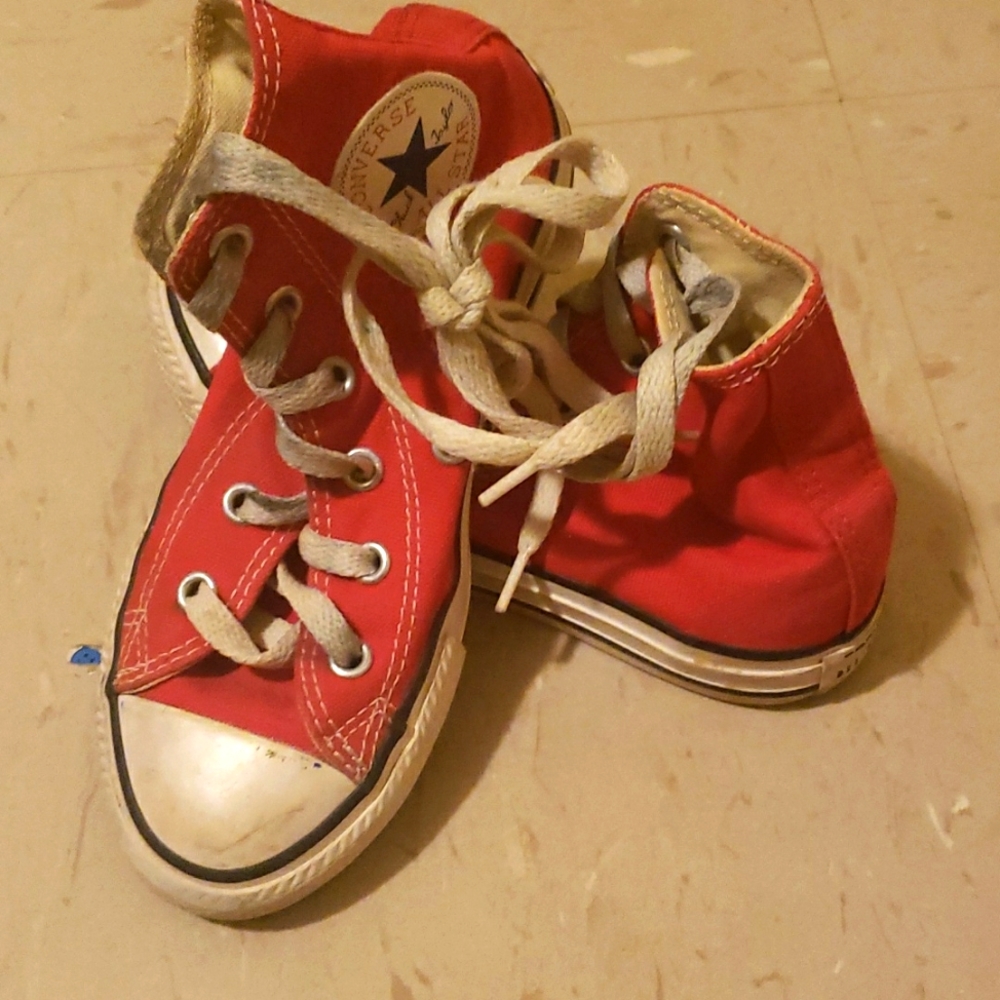 Girls Size 12 Hightop converse